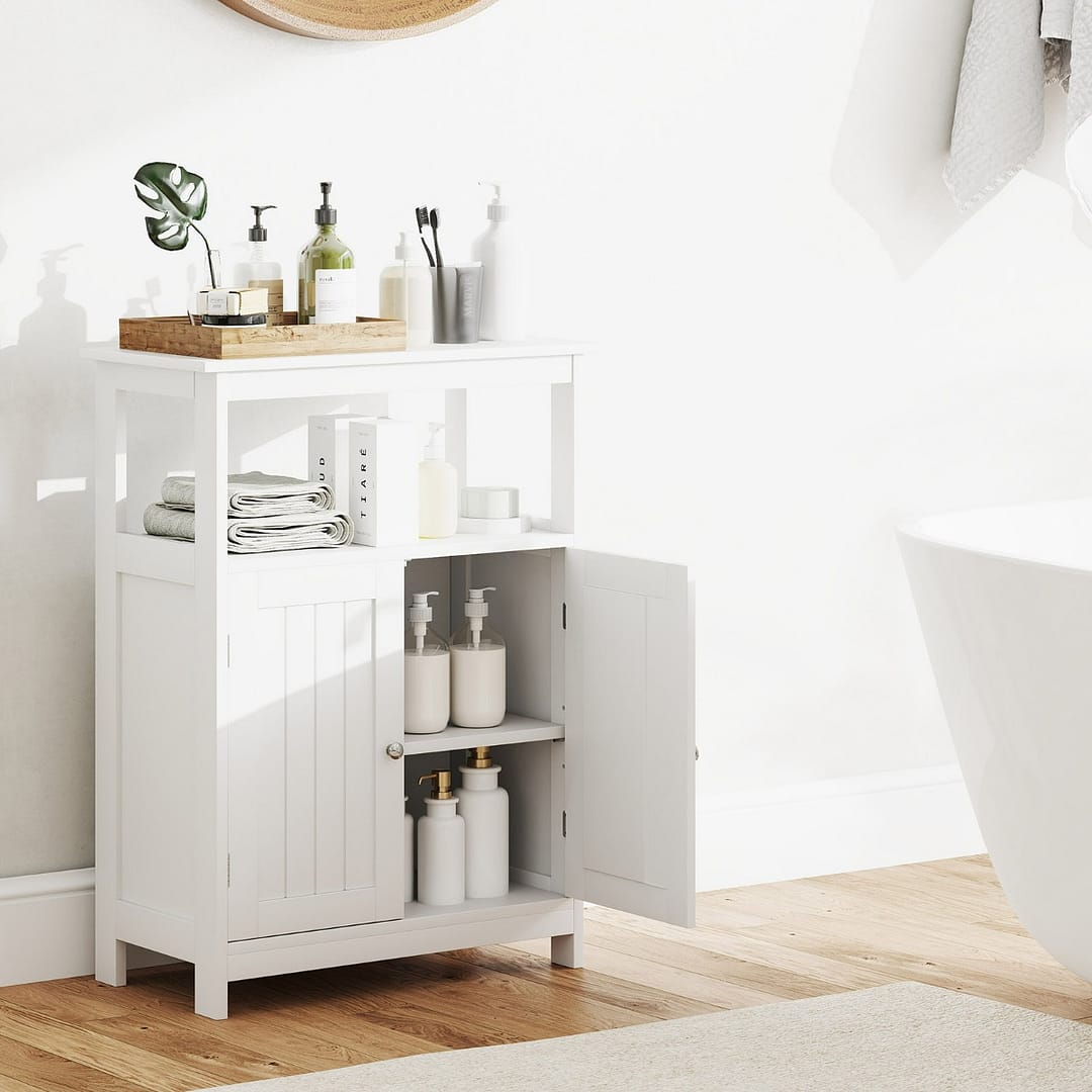 Costway Armadio da pavimento per bagno con scomparto aperto, Organizzatore di stoccaggio con 2 porte e ripiano regolabile Bianco