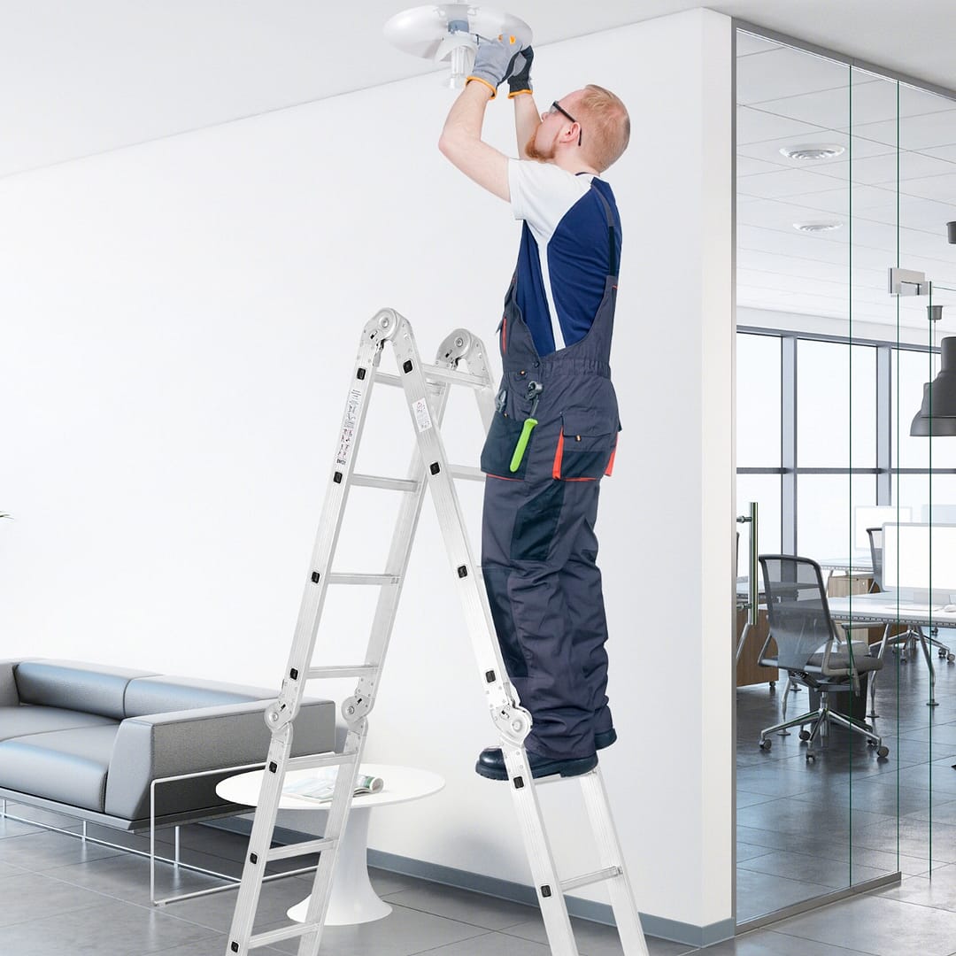 Costway Scala multifunzione con snodi di bloccaggio sicuri e piedini antiscivolo, Scala in alluminio 4,7m portata 150kg