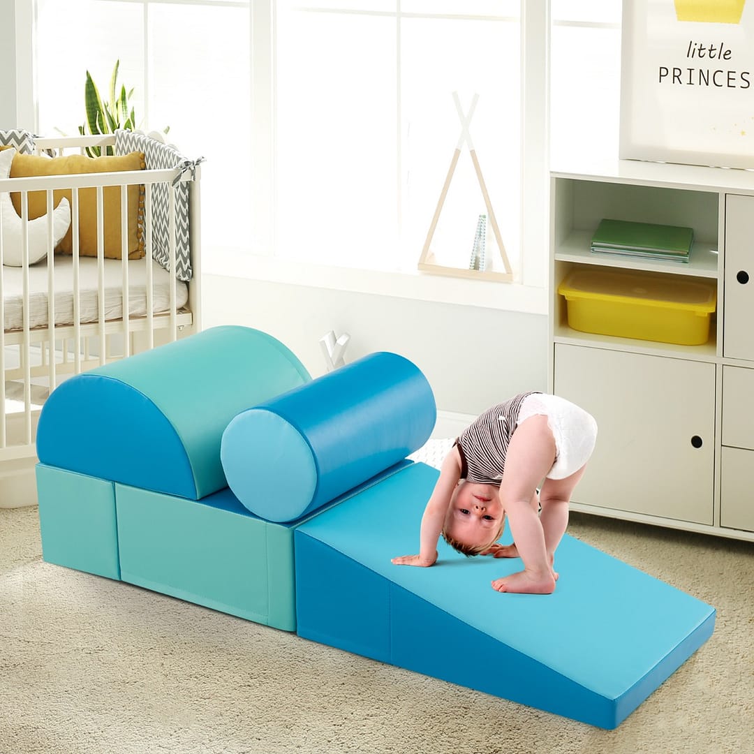 Costway Set di gioco da arrampicata per bambini da 5 pezzi, Strutture di gioco in schiuma impermeabili Blu