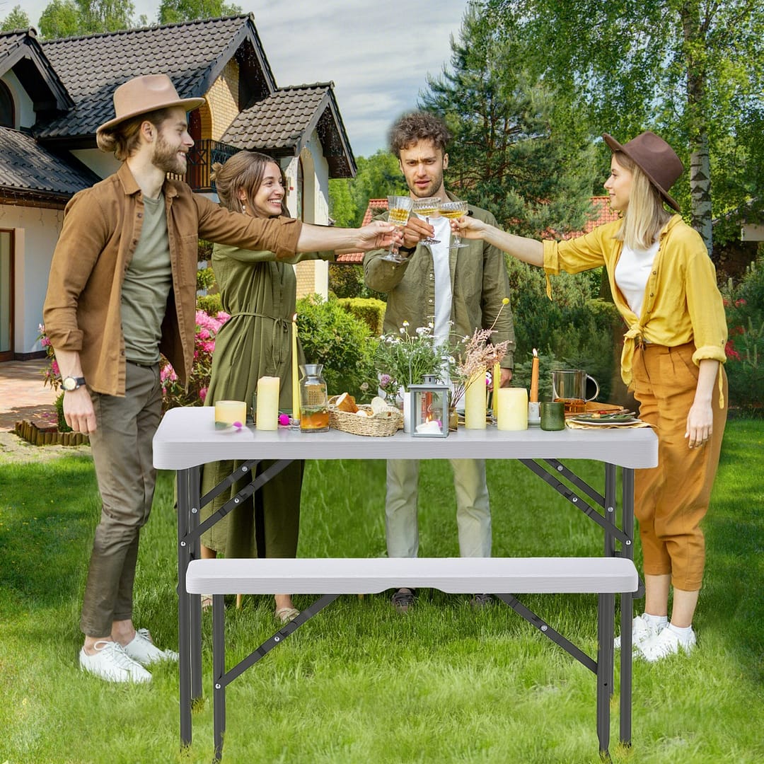 Costway Tavolo e sedie da giardino per 4 persone per patio, Set tavolo da picnic pieghevole con 2 panchine Bianco