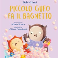 Piccolo Gufo fa il bagnetto