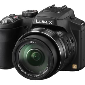 Panasonic DMC-FZ200 1/2,3  Bridge Camera 12,1 MP MOS 4000 x 3000 pixel Nero – Ricondizionato – Buono stato