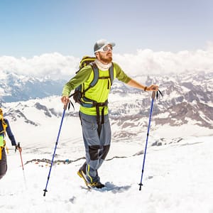 Costway Bastoncini da trekking telescopici in lega di alluminio con maniglia in sughero, Trekking pole antiurto Blu