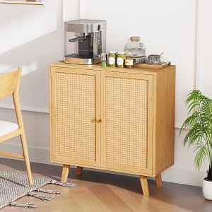 Costway Credenza buffet in bambù mobile da salotto in stile boho con ante in rattan PE, Mobiletto da cucina autonomo Naturale
