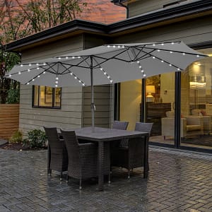 Costway Ombrellone gemello da 470cm con 48 luci LED, Ombrello da esterno a doppio lato con pannello solare auto-caricante Grigio