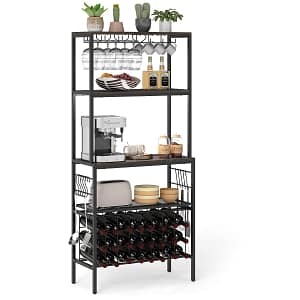 Costway Scaffale multi-livello con portabicchieri e porta tazze per microonde per cucina, Organizer per vini con presa di corrente Marrone